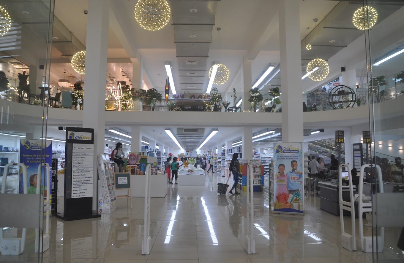 CHIC SHOP RIVIERA - Image 4